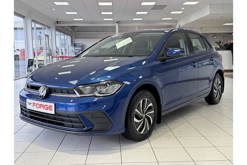Volkswagen 1.0 TSI Life Hatchback 5dr Petrol DSG Euro 6 (s/s) (95 ps)