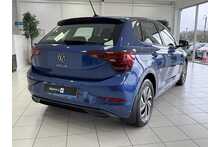 24/24 Volkswagen Polo 1.0 TSI Life Hatchback Petrol DSG 95 ps