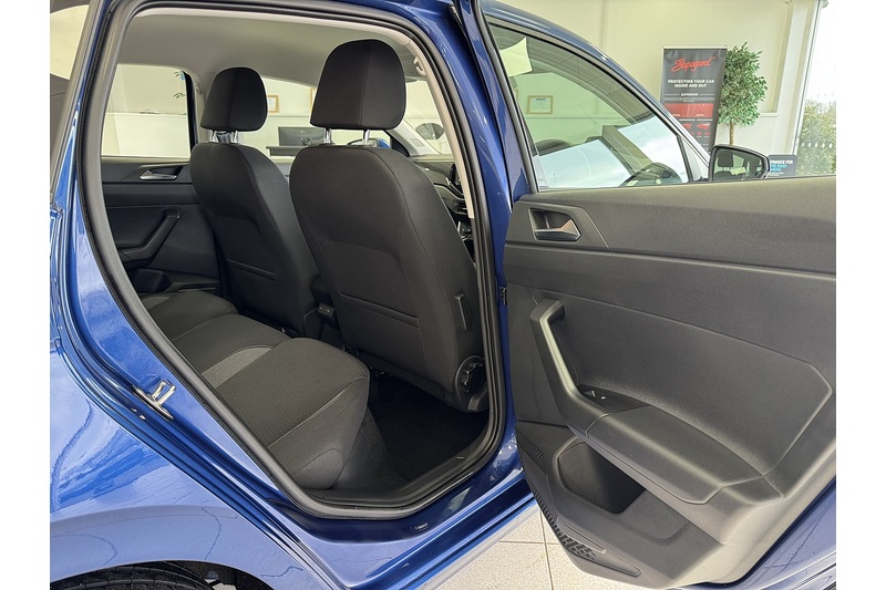 Volkswagen 1.0 TSI Life Hatchback 5dr Petrol DSG Euro 6 (s/s) (95 ps)