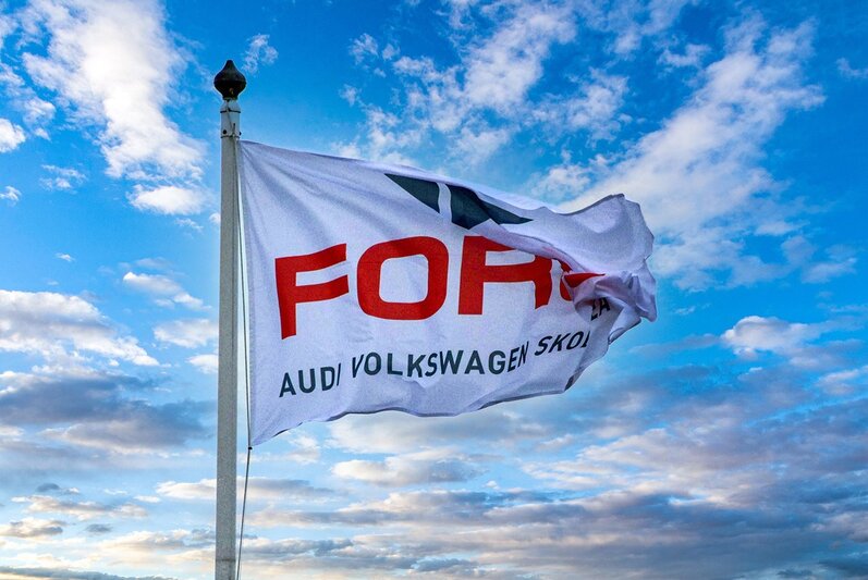 Volkswagen 1.0 TSI Life Hatchback 5dr Petrol DSG Euro 6 (s/s) (95 ps)