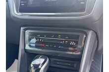 21/21 Volkswagen Tiguan TSI Life SUV 1.5 Automatic Petrol 150 PS