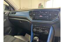 19/19 Volkswagen T-Roc TDI Design