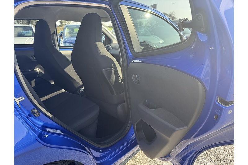 Peugeot Allure Hatchback 1.0 Manual Petrol