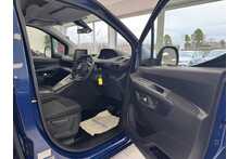 21/21 Peugeot Rifter 1.2 PureTech Allure MPV Petrol EAT 130 ps