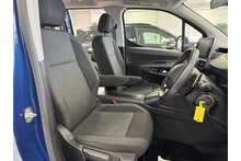 21/21 Peugeot Rifter 1.2 PureTech Allure MPV Petrol EAT 130 ps