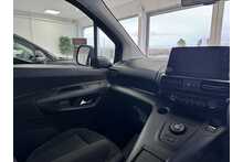 21/21 Peugeot Rifter 1.2 PureTech Allure MPV Petrol EAT 130 ps