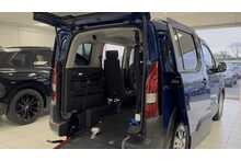 21/21 Peugeot Rifter 1.2 PureTech Allure MPV Petrol EAT 130 ps