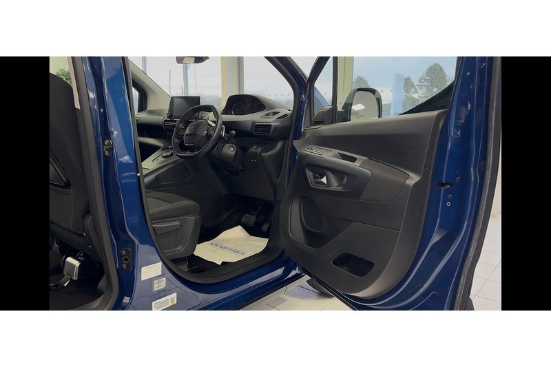 Peugeot 1.2 PureTech Allure Standard MPV 5dr Petrol EAT Euro 6 (s/s) (130 ps)