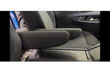 21/21 Peugeot Rifter 1.2 PureTech Allure MPV Petrol EAT 130 ps