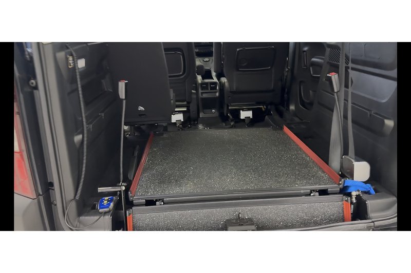 Peugeot 1.2 PureTech Allure Standard MPV 5dr Petrol EAT Euro 6 (s/s) (130 ps)