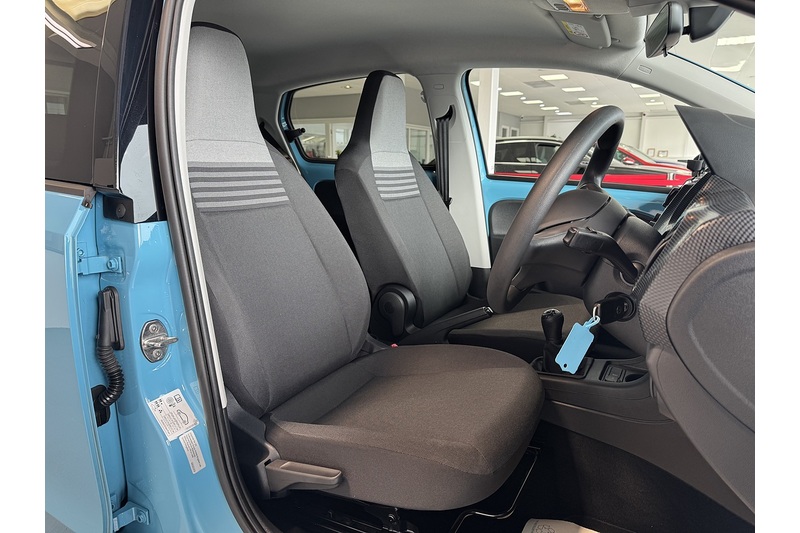 Volkswagen 1.0 Black Edition Hatchback 5dr Petrol Manual Euro 6 (s/s) (65 ps)