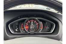 19/19 Volvo V40 2.0 T2 GPF R-Design Nav Plus Petrol Manual 122 ps