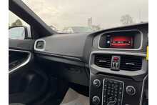 19/19 Volvo V40 2.0 T2 GPF R-Design Nav Plus Petrol Manual 122 ps