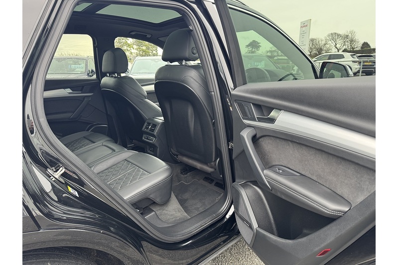 Audi 3.0 TDI V6 SUV 5dr Diesel Tiptronic quattro Euro 6 (s/s) (341 ps)