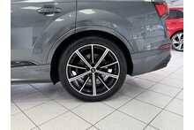 22/72 Audi Q7 3.0 TDI V6 50 Black Edition Diesel Tiptronic quattro 286 ps