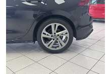 21/21 Volkswagen Golf 1.5 TSI R-Line Hatchback Petrol Manual 130 ps