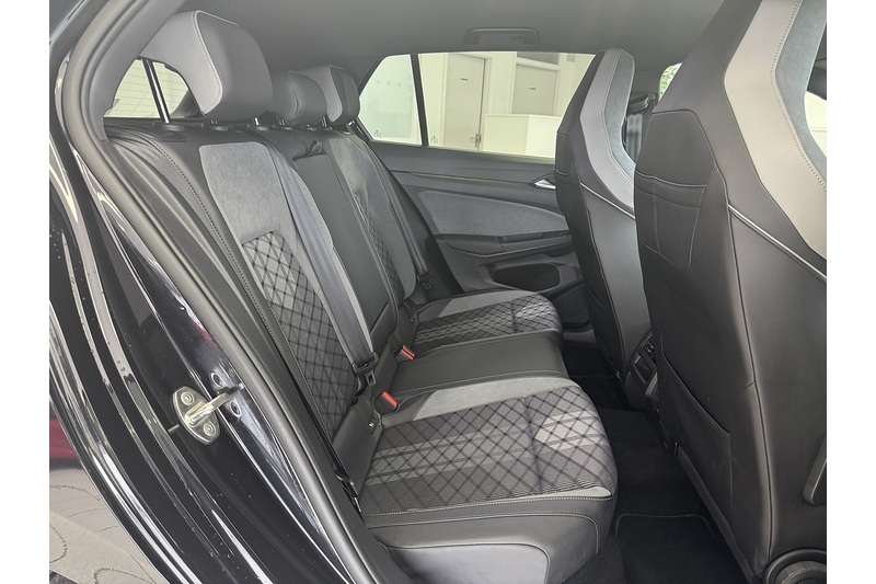 Volkswagen 1.5 TSI R-Line Hatchback 5dr Petrol Manual Euro 6 (s/s) (130 ps)