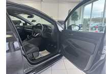 21/21 Volkswagen Golf 1.5 TSI R-Line Hatchback Petrol Manual 130 ps