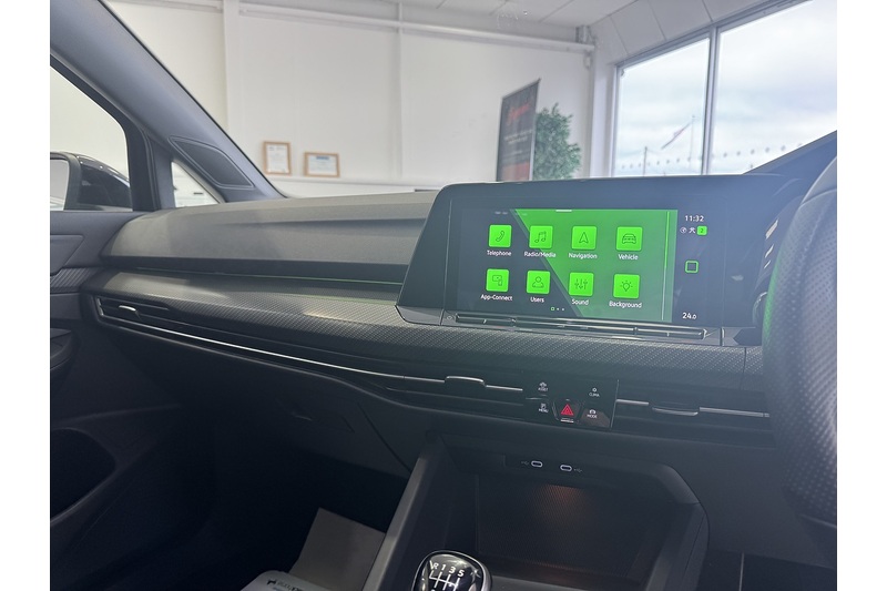 Volkswagen 1.5 TSI R-Line Hatchback 5dr Petrol Manual Euro 6 (s/s) (130 ps)