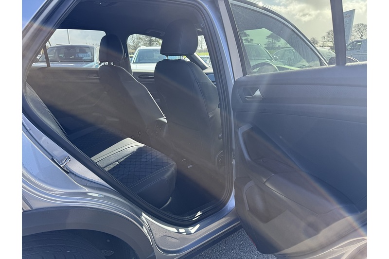 Volkswagen 1.5 TSI R-Line SUV 5dr Petrol DSG Euro 6 (s/s) (150 ps)