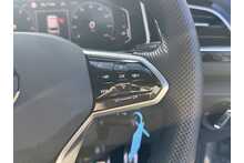 23/23 Volkswagen T-Roc 1.5 TSI R-Line Petrol DSG 150 ps