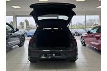 24/24 Volkswagen Golf 1.5 eTSI MHEV R-Line Petrol Hybrid DSG 150 ps