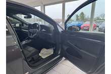 24/24 Volkswagen Golf 1.5 eTSI MHEV R-Line Petrol Hybrid DSG 150 ps