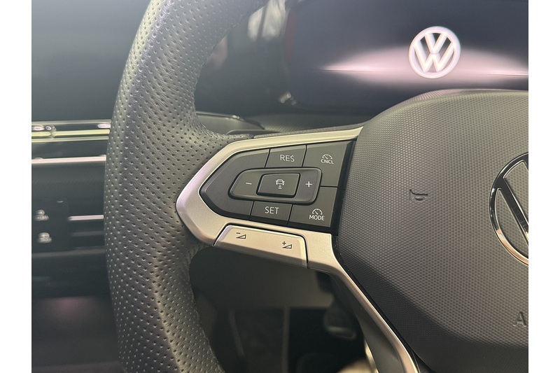 Volkswagen 1.5 eTSI MHEV R-Line Hatchback 5dr Petrol Hybrid DSG Euro 6 (s/s) (150 ps)