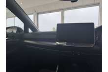 24/24 Volkswagen Golf 1.5 eTSI MHEV R-Line Petrol Hybrid DSG 150 ps