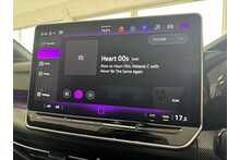 24/24 Volkswagen Golf 1.5 eTSI MHEV R-Line Petrol Hybrid DSG 150 ps