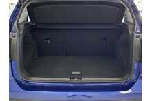 21/71  Volkswagen T-Cross 1.0 TSI SE