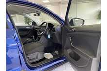 21/71  Volkswagen T-Cross 1.0 TSI SE