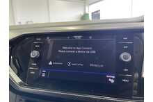 21/71  Volkswagen T-Cross 1.0 TSI SE