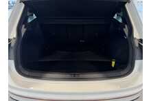 21/71 Volkswagen Tiguan 1.5 TSI R-Line Petrol DSG 150 ps