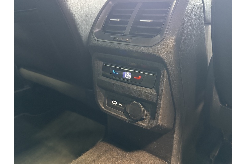 Volkswagen 1.5 TSI R-Line SUV 5dr Petrol DSG Euro 6 (s/s) (150 ps)