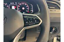 21/71 Volkswagen Tiguan 1.5 TSI R-Line Petrol DSG 150 ps