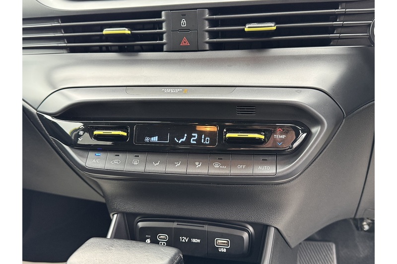 Hyundai 1.0 T-GDi Ultimate Hatchback 5dr Petrol DCT Euro 6 (s/s) (100 ps)