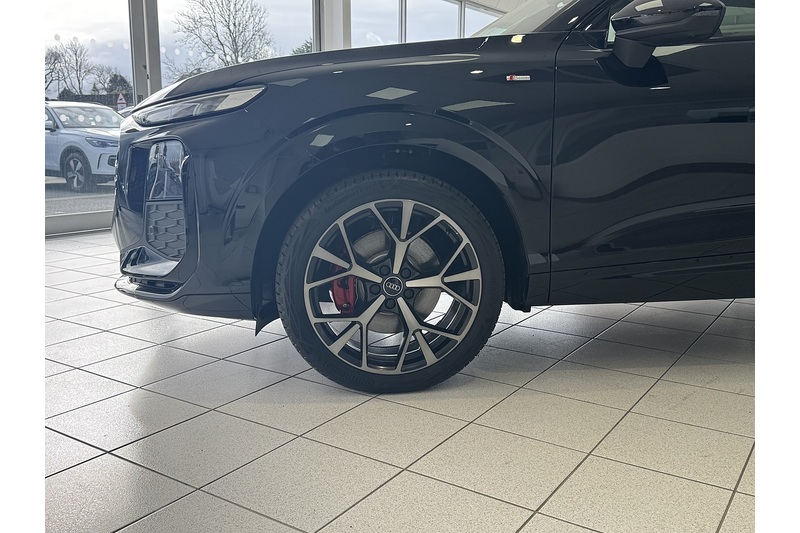 Audi Edition 1 Tfsi Quattro 265 PS S Tronic 2.0 5dr Estate Semi Auto Petrol