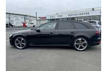 19/19 Audi A4 Avant 2.0 TFSI 35 Black Edition Estate Manual 150 ps