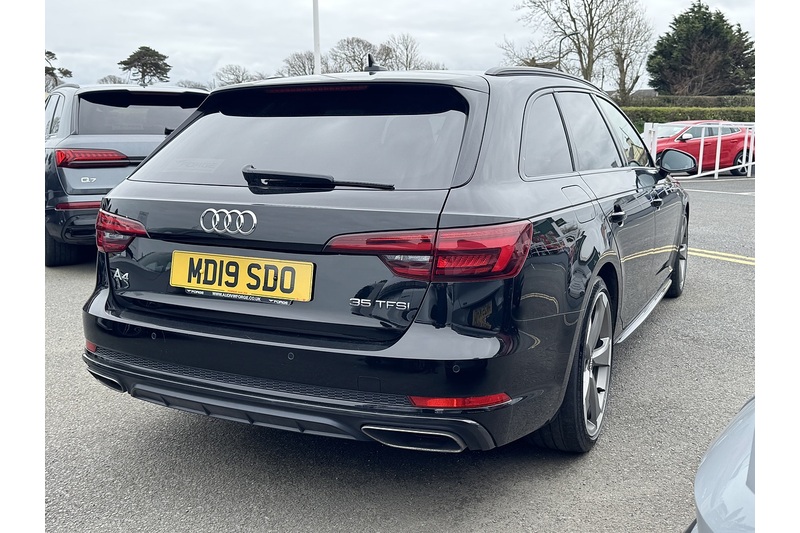 Audi 2.0 TFSI 35 Black Edition Estate 5dr Petrol Manual Euro 6 (s/s) (150 ps)