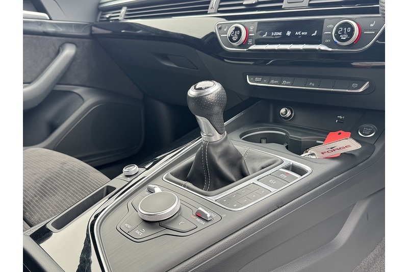 Audi 2.0 TFSI 35 Black Edition Estate 5dr Petrol Manual Euro 6 (s/s) (150 ps)