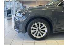 21/71 Audi Q3 1.5 TFSI CoD 35 Sport 5dr Petrol S Tronic 150 ps