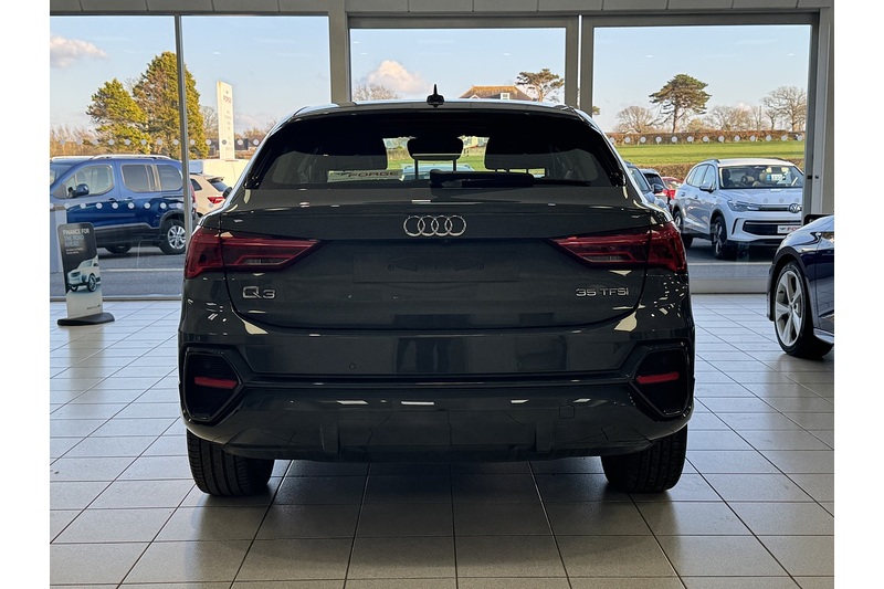 Audi 1.5 TFSI CoD 35 Sport Sportback 5dr Petrol S Tronic Euro 6 (s/s) (150 ps)