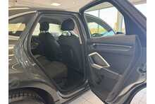 21/71 Audi Q3 1.5 TFSI CoD 35 Sport 5dr Petrol S Tronic 150 ps