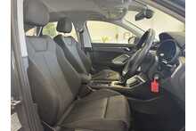21/71 Audi Q3 1.5 TFSI CoD 35 Sport 5dr Petrol S Tronic 150 ps