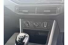 71/21 Volkswagen Polo TSI Life Hatchback 1.0 Manual Petrol