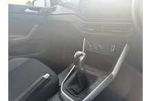 71/21 Volkswagen Polo TSI Life Hatchback 1.0 Manual Petrol