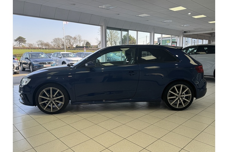 Audi 1.6 TDI S line Hatchback 3dr Diesel S Tronic Euro 6 (s/s) (Nav) (110 ps)