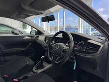 21/21 Volkswagen Polo 1.0 TSI Match Petrol DSG 95 ps