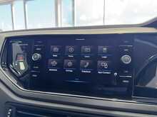 21/21 Volkswagen Polo 1.0 TSI Match Petrol DSG 95 ps